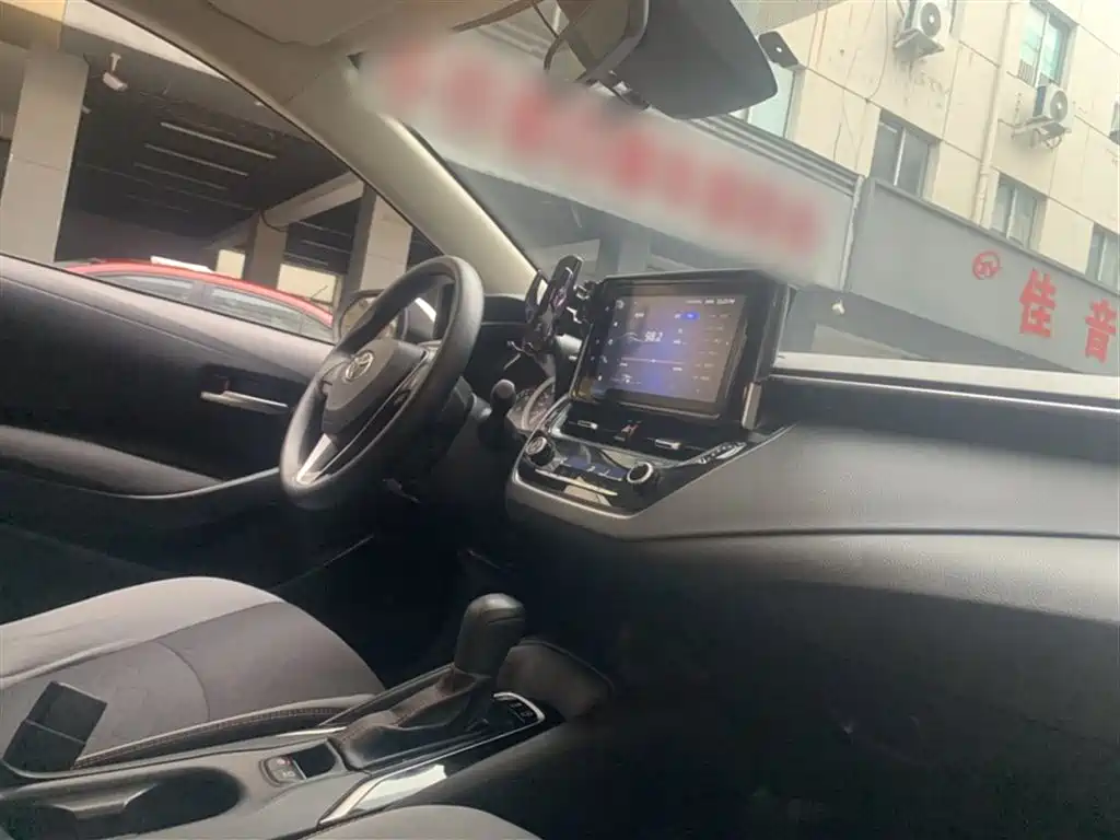 Toyota Corolla 2021 1.2T S-CVT Elite PLUS Edition фото 12