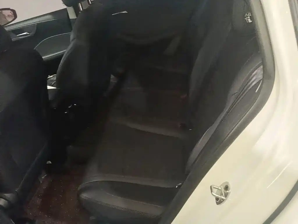 Roewe i5 2025 2023 1.5L CVT Luxury Edition