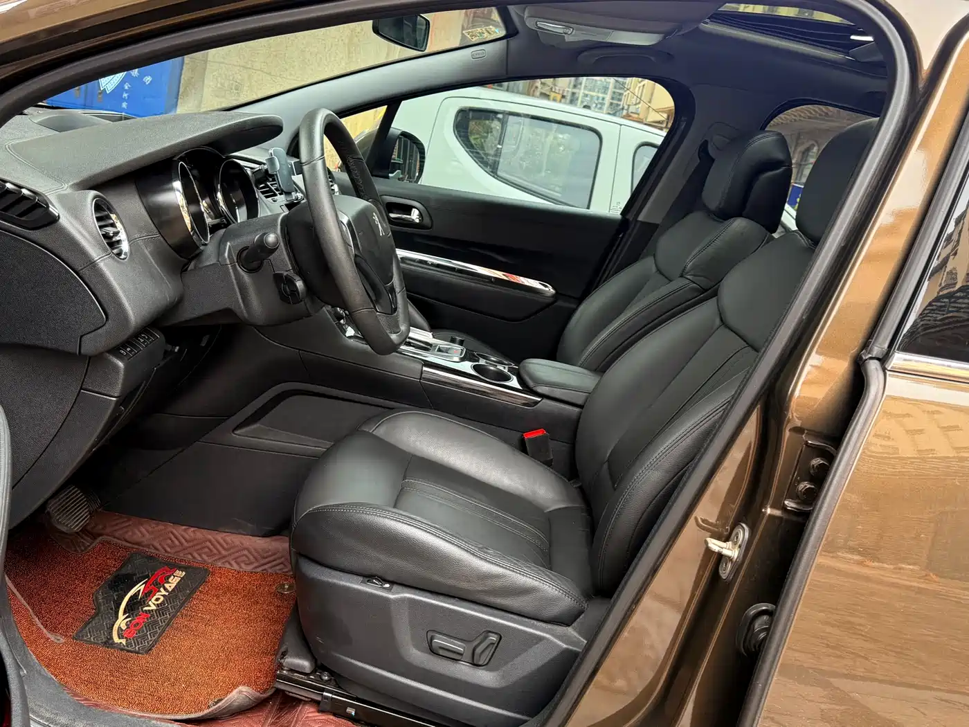 Peugeot 3008 2013 2.0L Automatic Trend Edition фото 7