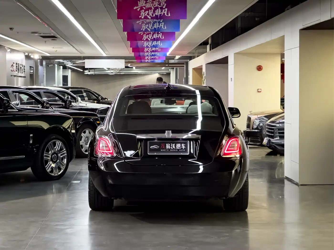 Rolls-Royce Ghost 2021 6.7T Standard Wheelbase фото 4
