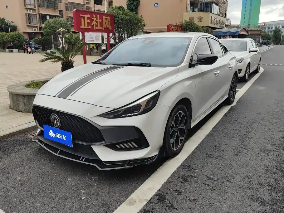 MG MG5 2022 180DVVT CVT Youth Flagship Edition