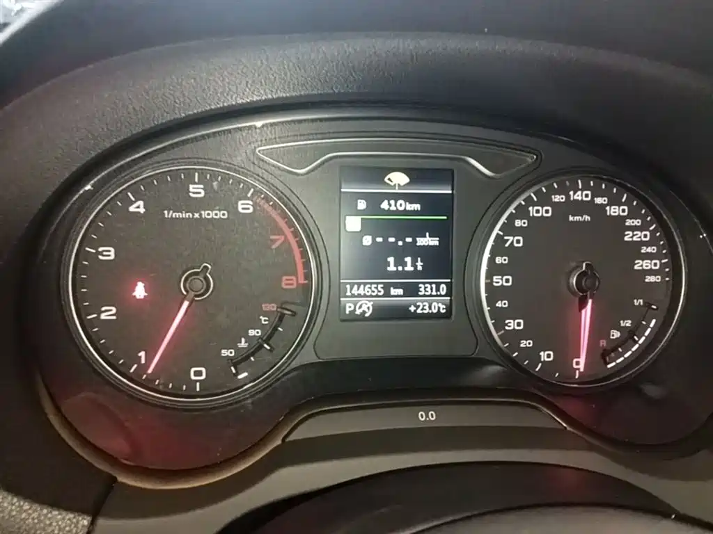 Audi A3 2015 Sportback 40 TFSI Automatic Comfort фото 12