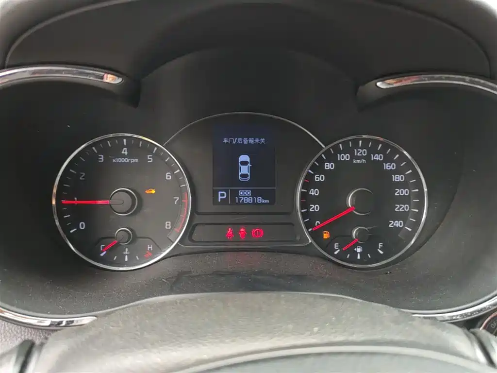 Kia K3 2013 1.6L Automatic GLS фото 18