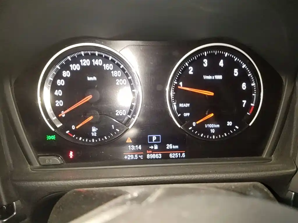 BMW 1 Series 2018 118i Sport Edition фото 12