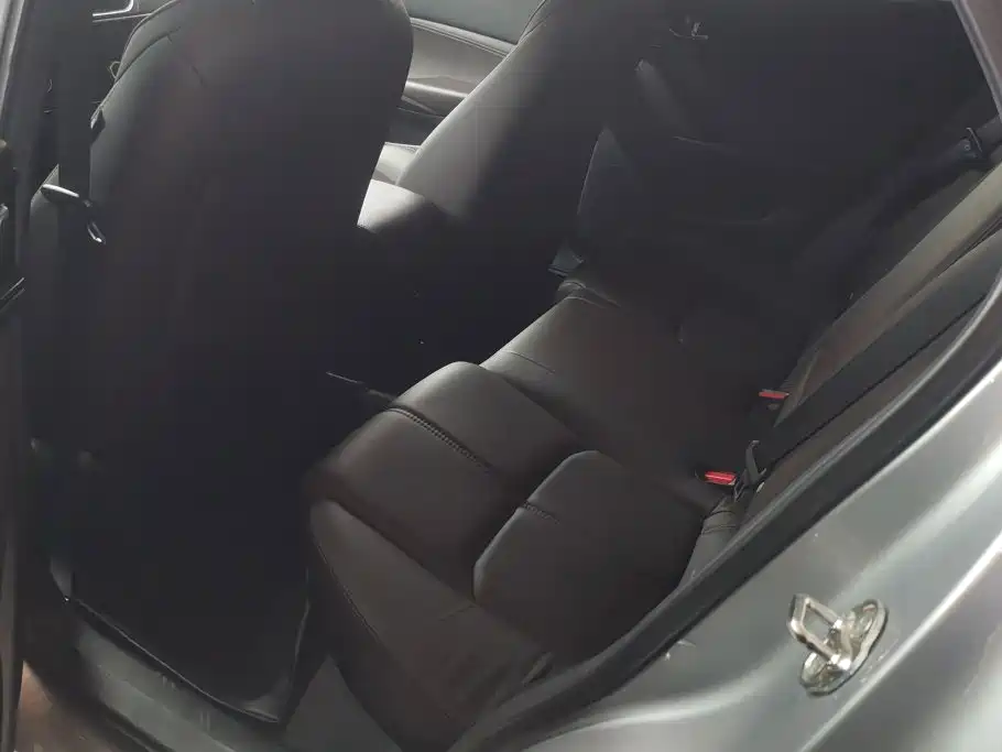 Фото 11 - Mazda CX-4