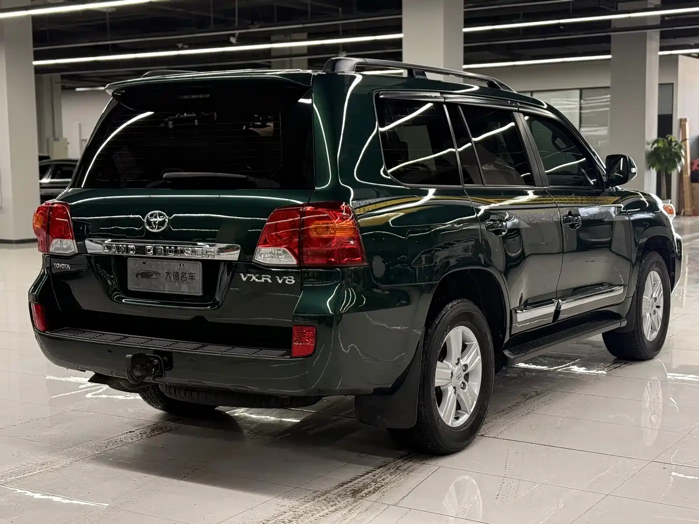 Toyota Land Cruiser 2012 4.6L Automatic VX-R фото 5