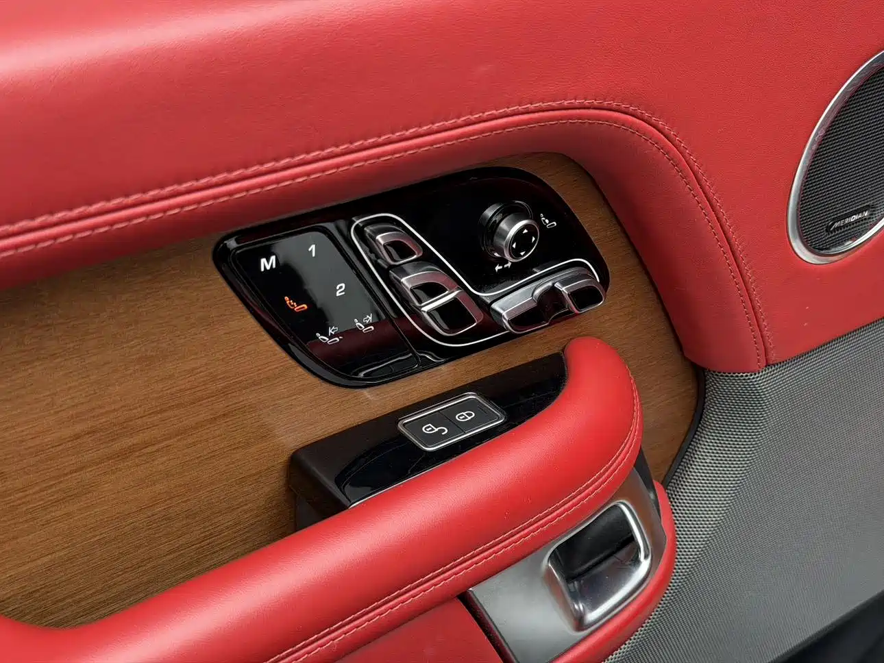 Land Rover Range Rover 2019 3.0 SC V6 Prestige Genesis Extended Edition фото 7