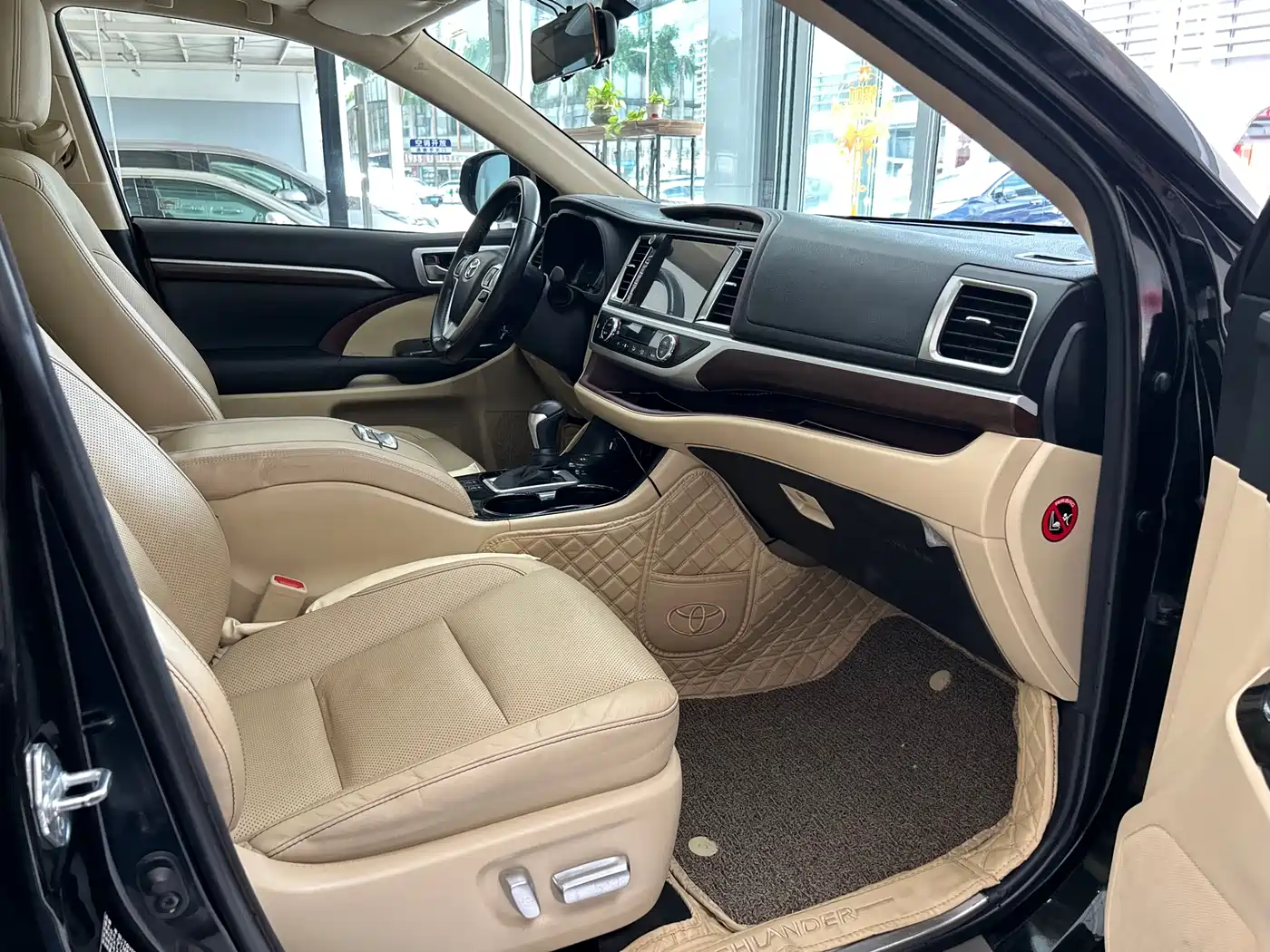 Toyota Highlander 2015 2.0T AWD Luxury Edition 7-seater фото 6