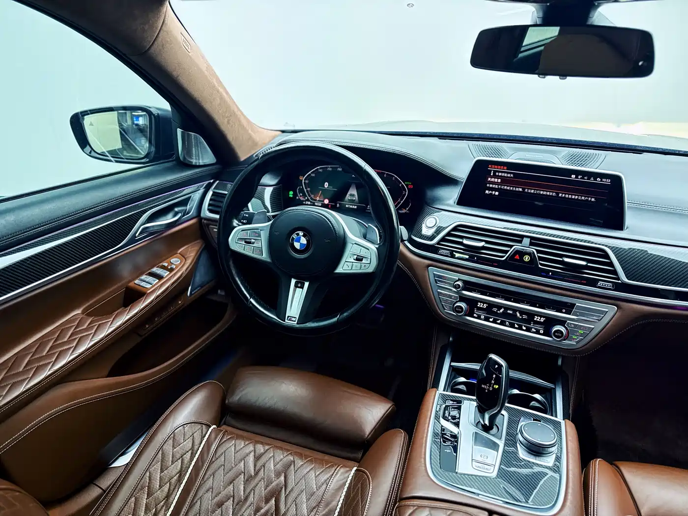 BMW 7 Series 2019 740Li xDrive Executive M Sport Package фото 15