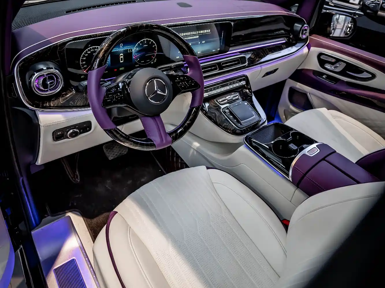 Mercedes-Benz Vito 2024 2.0T Elite Edition 7-Seater фото 14