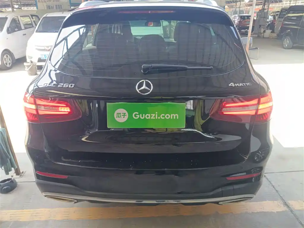 Mercedes-Benz GLC 2017 GLC 260 4MATIC Luxury фото 4
