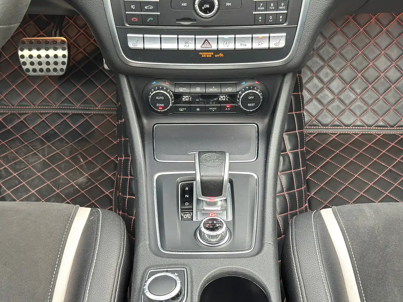 Mercedes-Benz CLA AMG 2017 Facelift AMG CLA 45 4MATIC фото 38