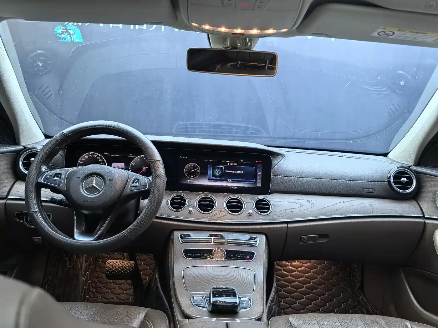 Mercedes-Benz E-Class 2018 Facelift E 300 L Luxury фото 26