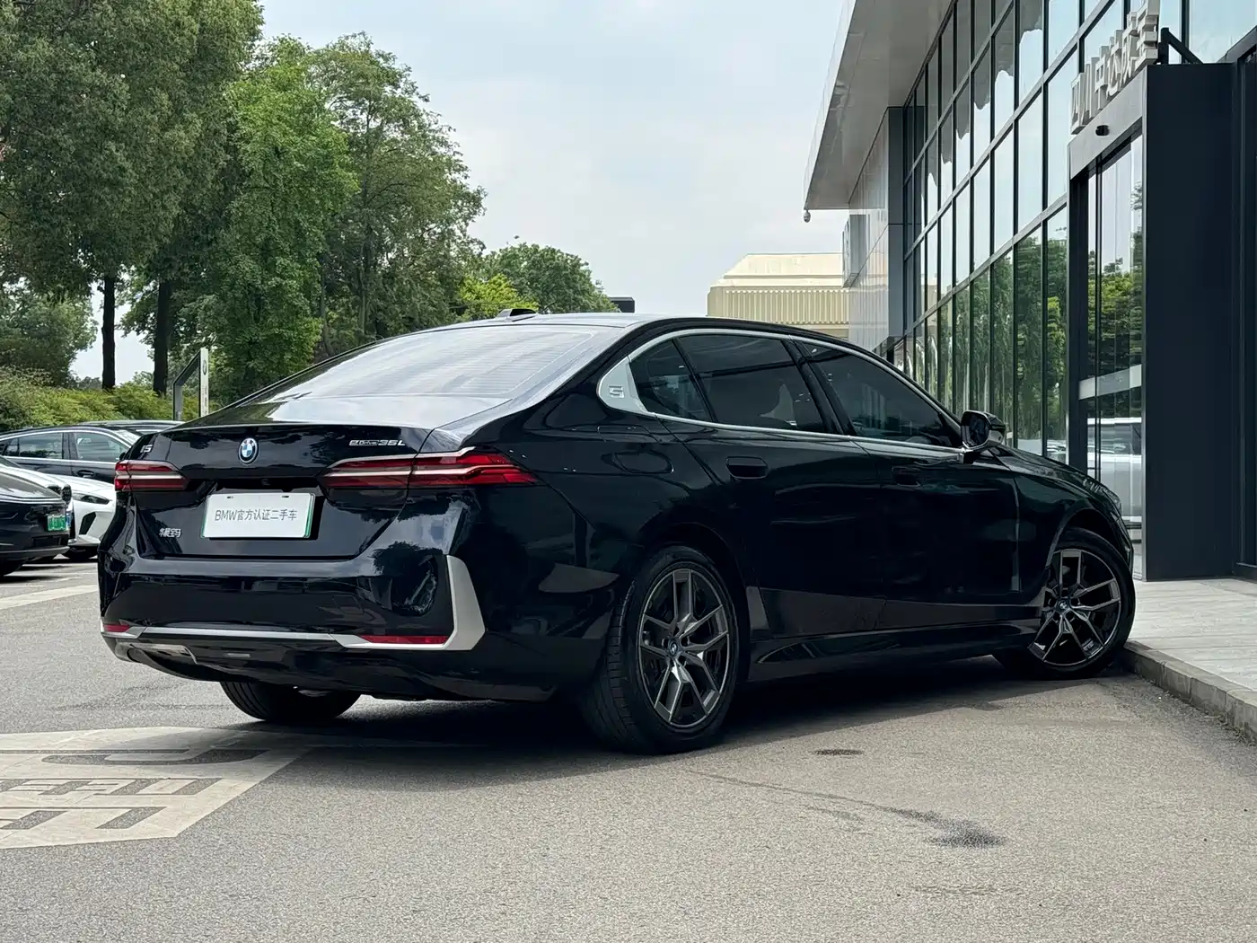 BMW i5 2024 eDrive 35L Premium Luxury Package фото 7