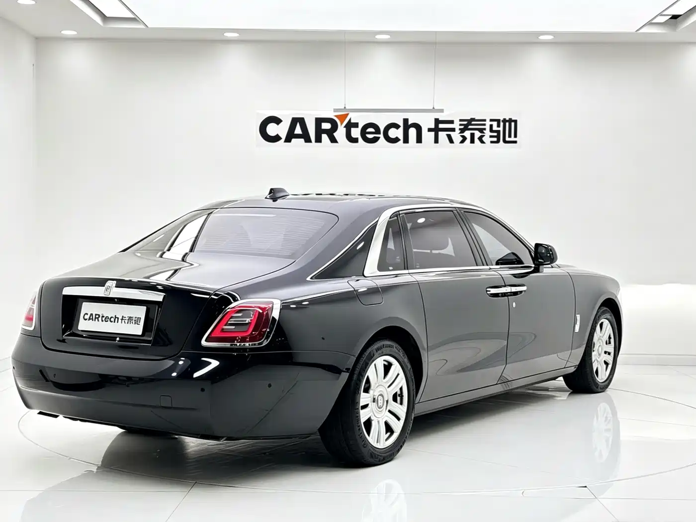 Rolls-Royce Ghost 2021 6.7T Long Wheelbase фото 4
