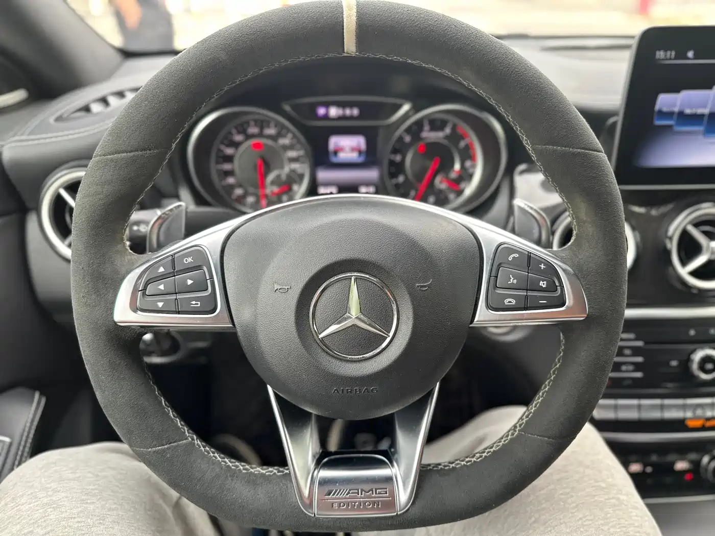 Mercedes-Benz CLA AMG 2017 Facelift AMG CLA 45 4MATIC фото 25
