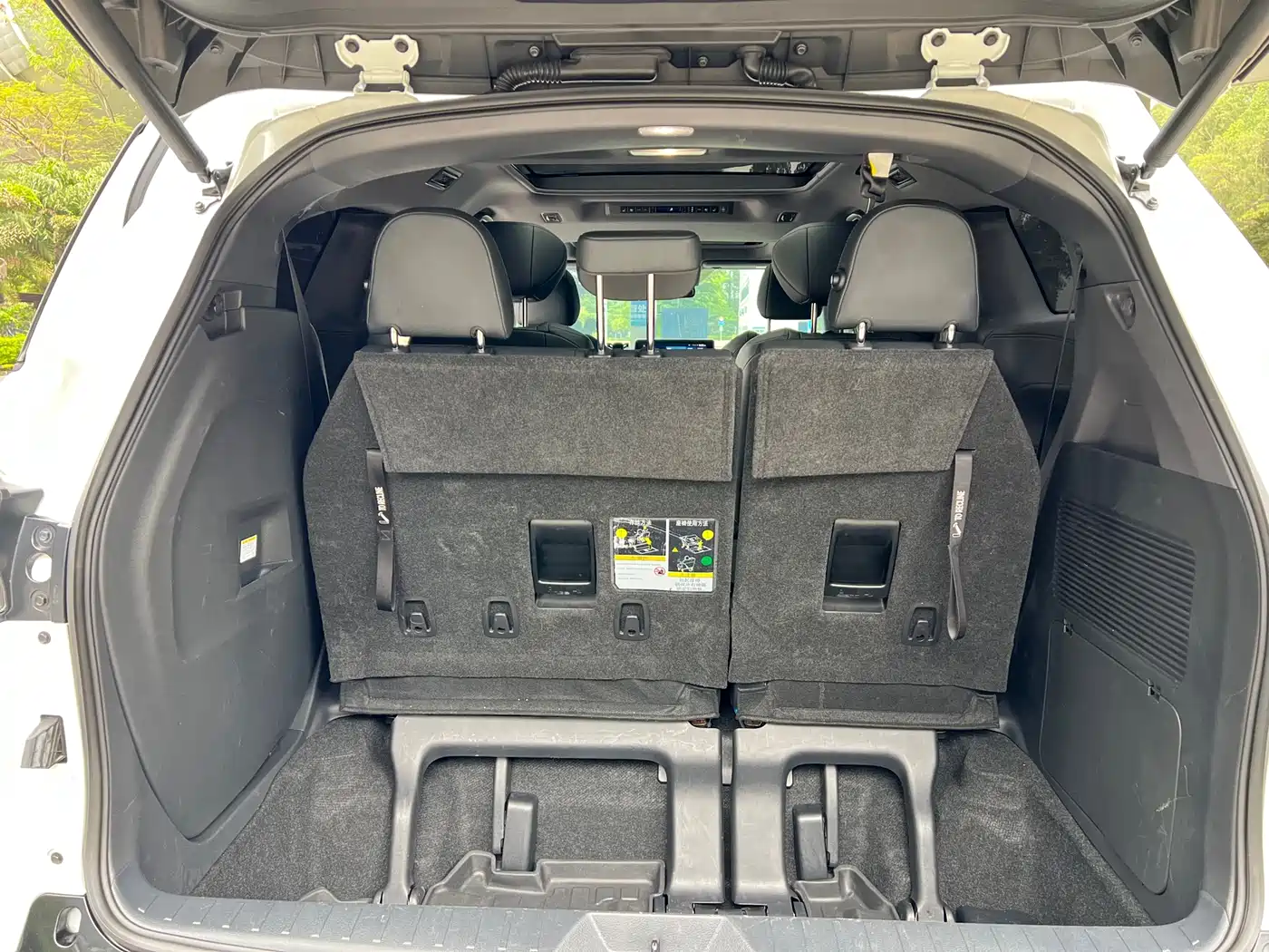 Toyota Sienna 2021 2.5L Hybrid Ultimate Edition фото 17