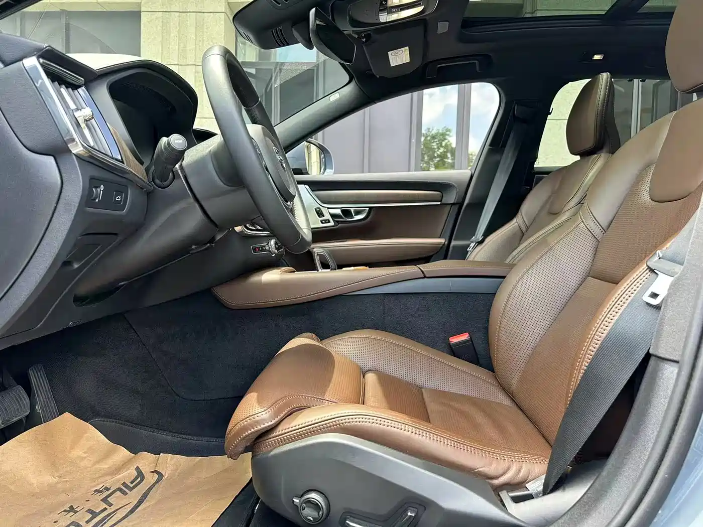 VOLVO V90