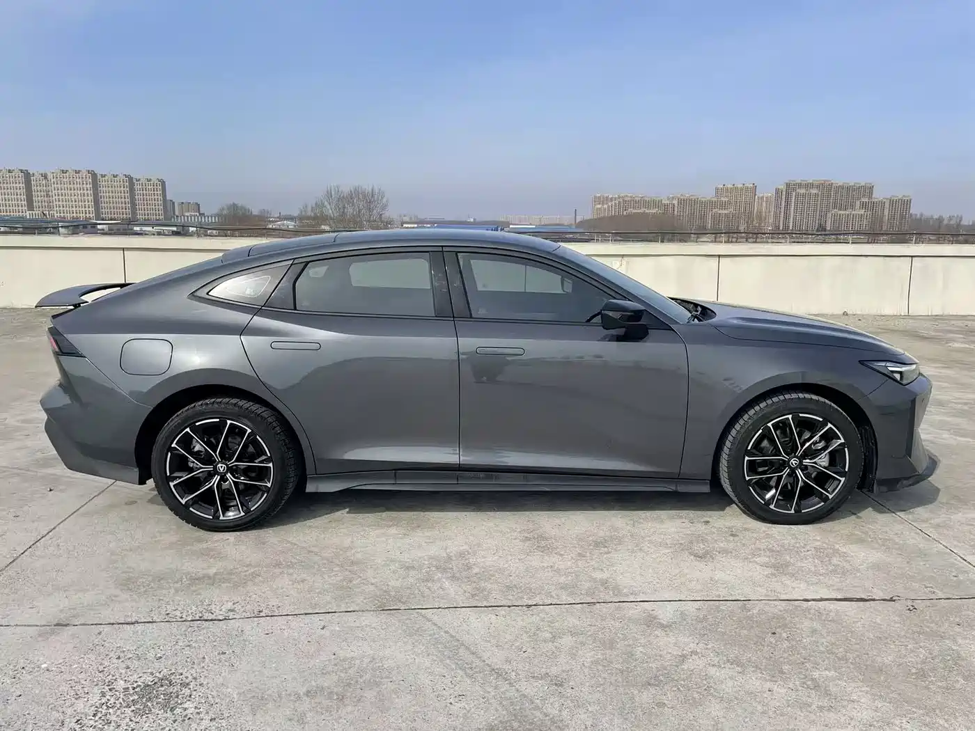 CHANGAN UNI V SMART IDD