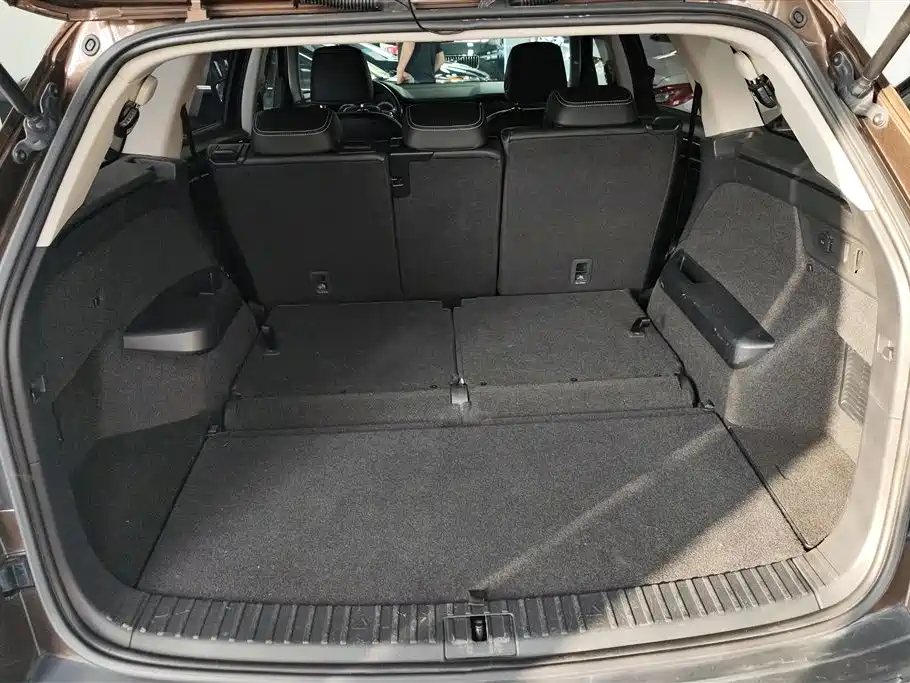 Škoda Kodiaq 2018 Facelift TSI330 7-seat 2WD Premium Luxury Edition фото 4