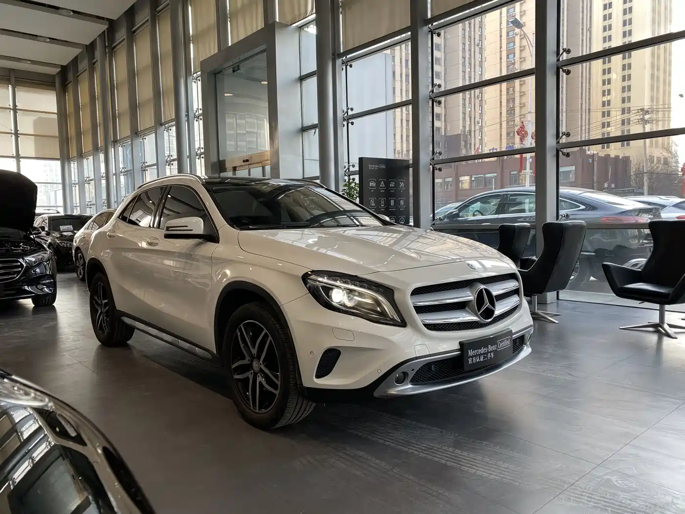 Mercedes-Benz GLA 2016 GLA 220 4MATIC Fashion фото 3