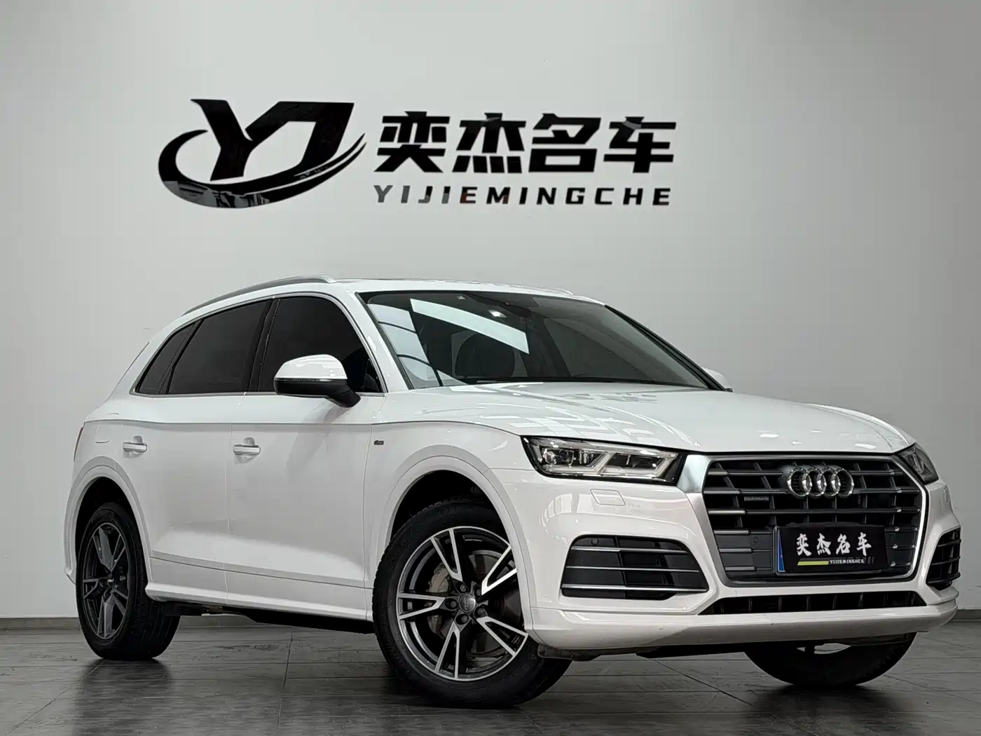 Audi Q5L 2018 40 TFSI Premium Fashion China VI фото 3