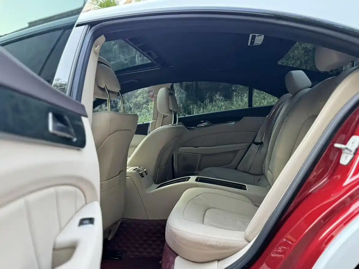 Mercedes-Benz CLS 2015 CLS 260 фото 9