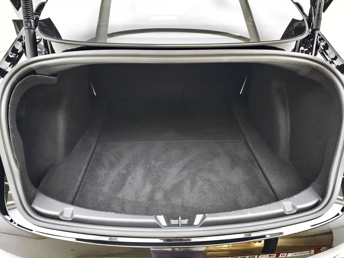 Фото 17 - Tesla Model 3