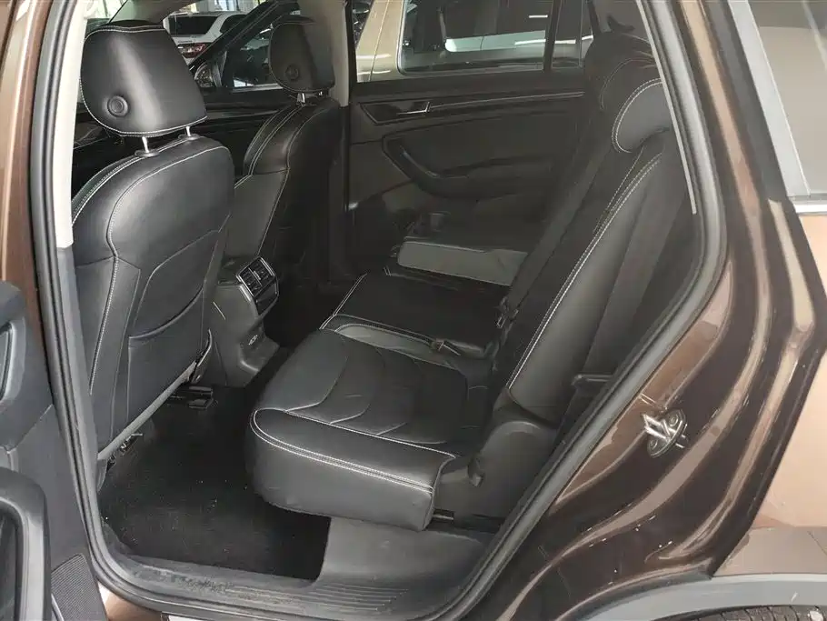 Škoda Kodiaq 2018 Facelift TSI330 7-seat 2WD Premium Luxury Edition фото 11
