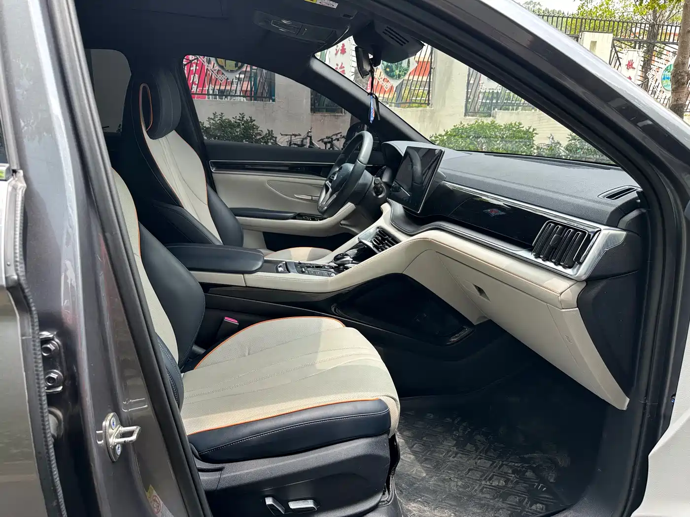 BYD Song PLUS PHEV 2021 DM-i 51KM Honor фото 9