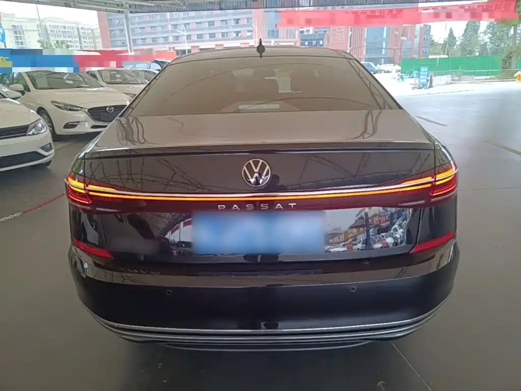 Volkswagen Passat 2022 280TSI Business Edition фото 6
