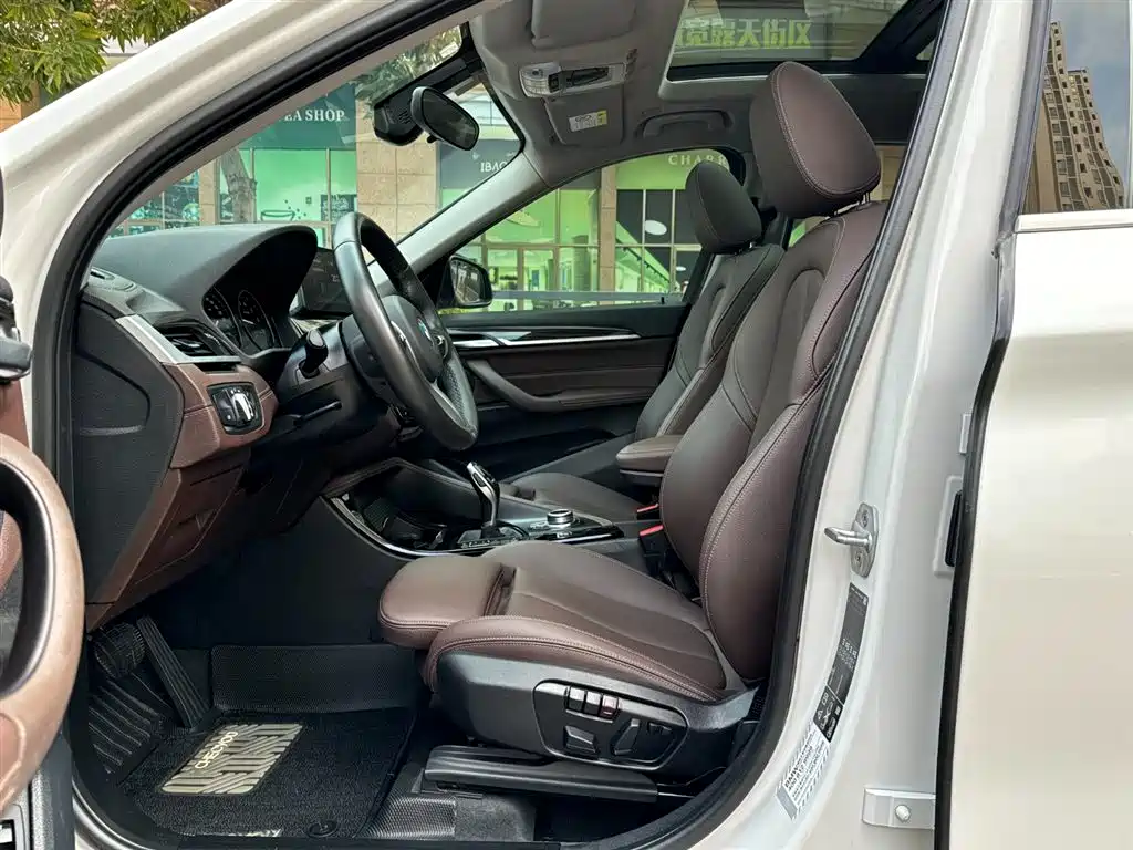 BMW X1 2020 xDrive25Li Premium Edition фото 24