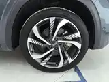 Фото 6 - Geely Monjaro