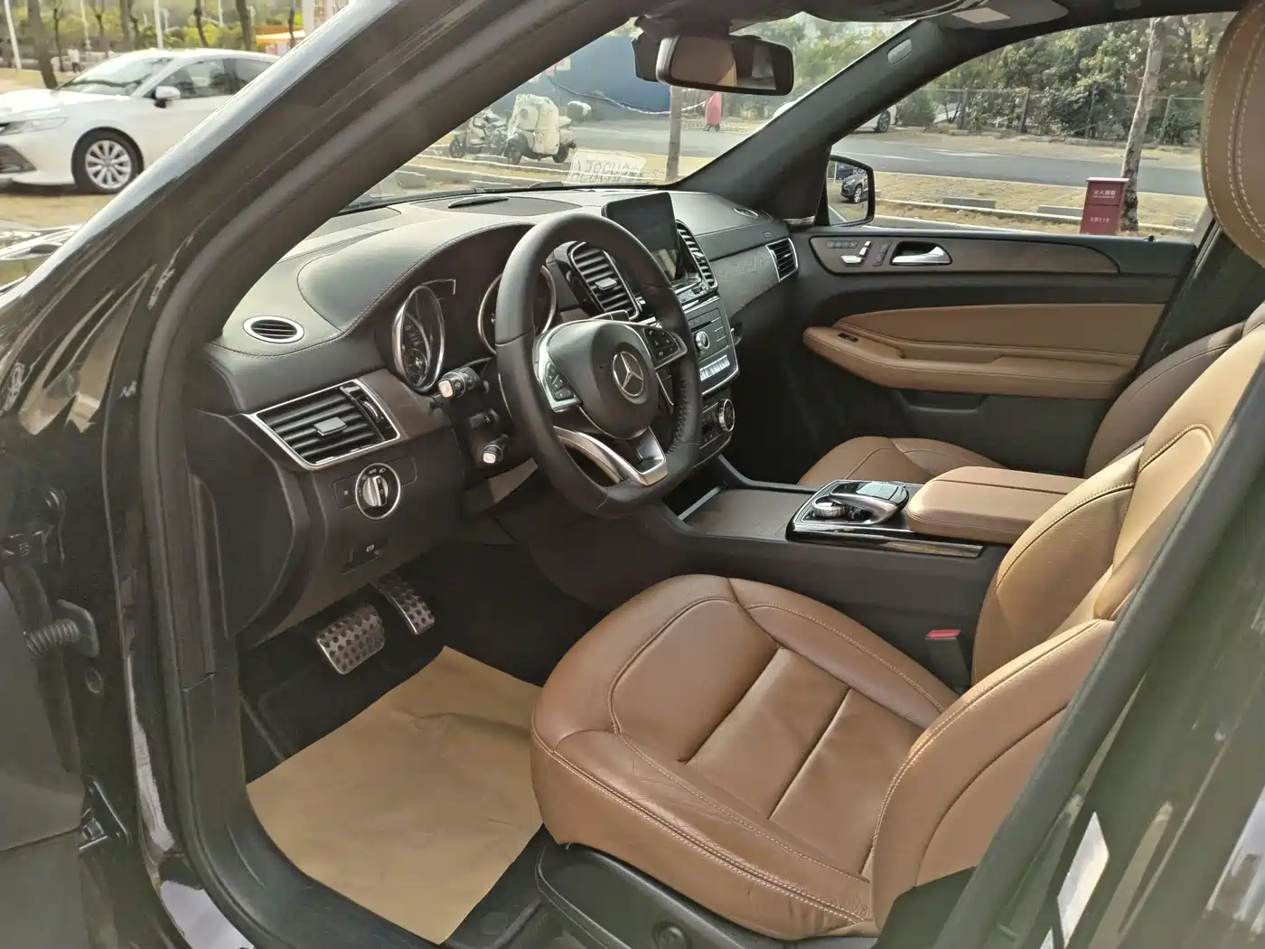 Mercedes-Benz GLE 2017 GLE 450 AMG 4MATIC фото 17