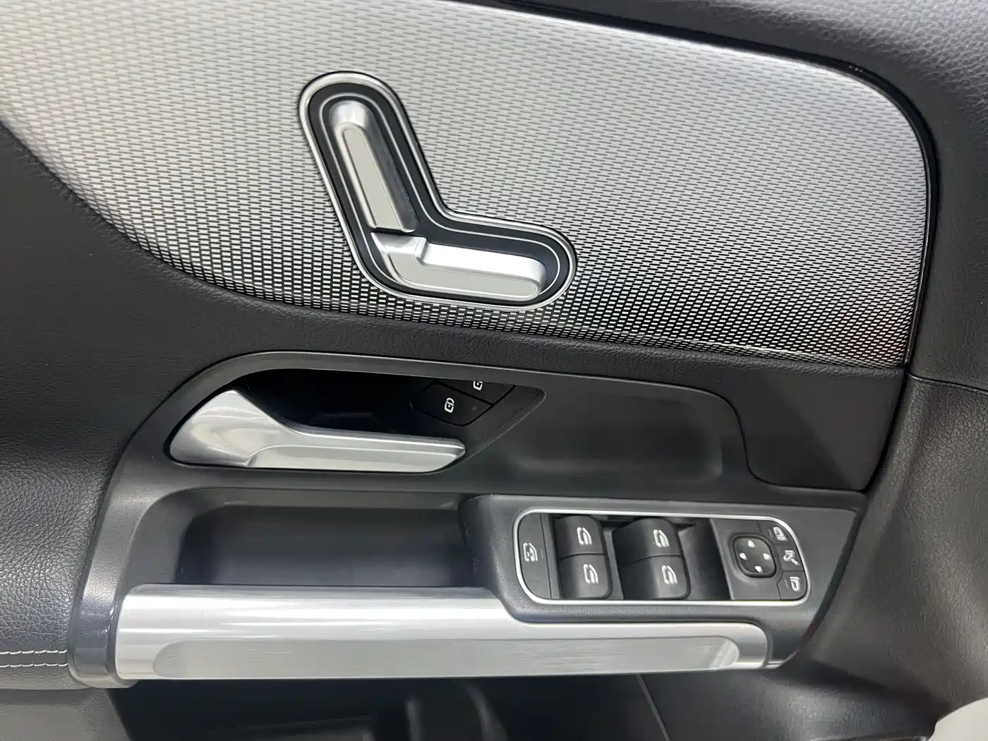 Mercedes-Benz GLB 2020 GLB 180 Style фото 13