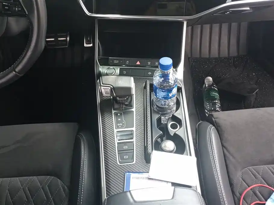 Audi A6L 2020 55 TFSI quattro Exclusive Dynamic фото 16