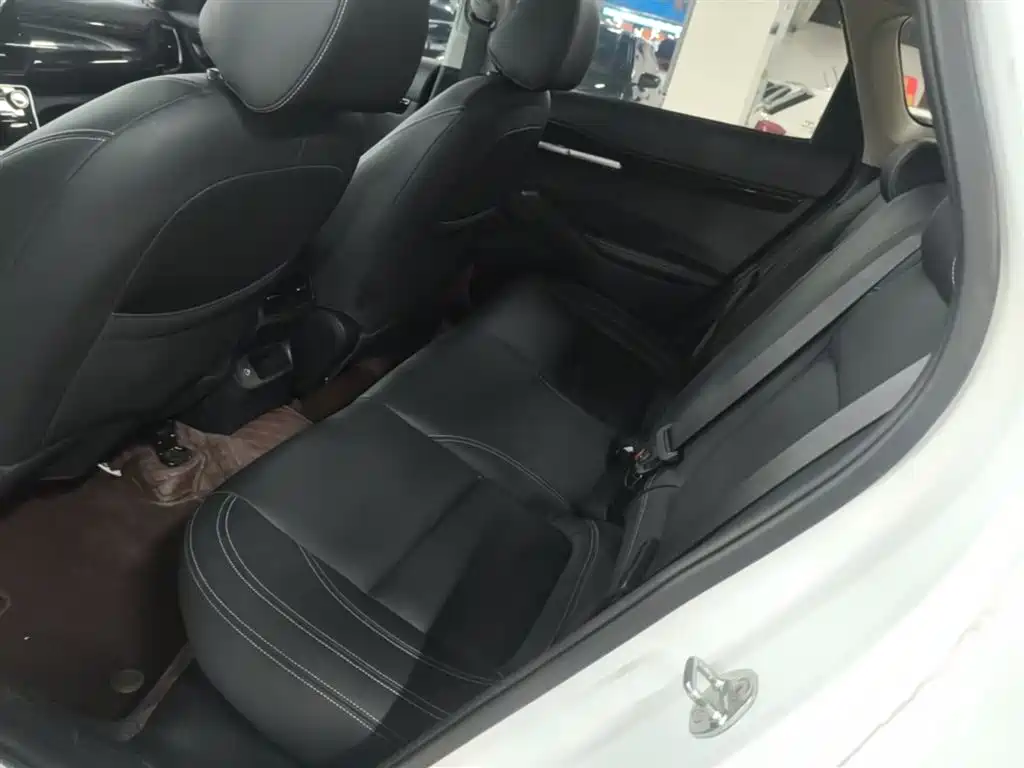Kia Seltos 2023 1.5L CVT Comfort Edition фото 17