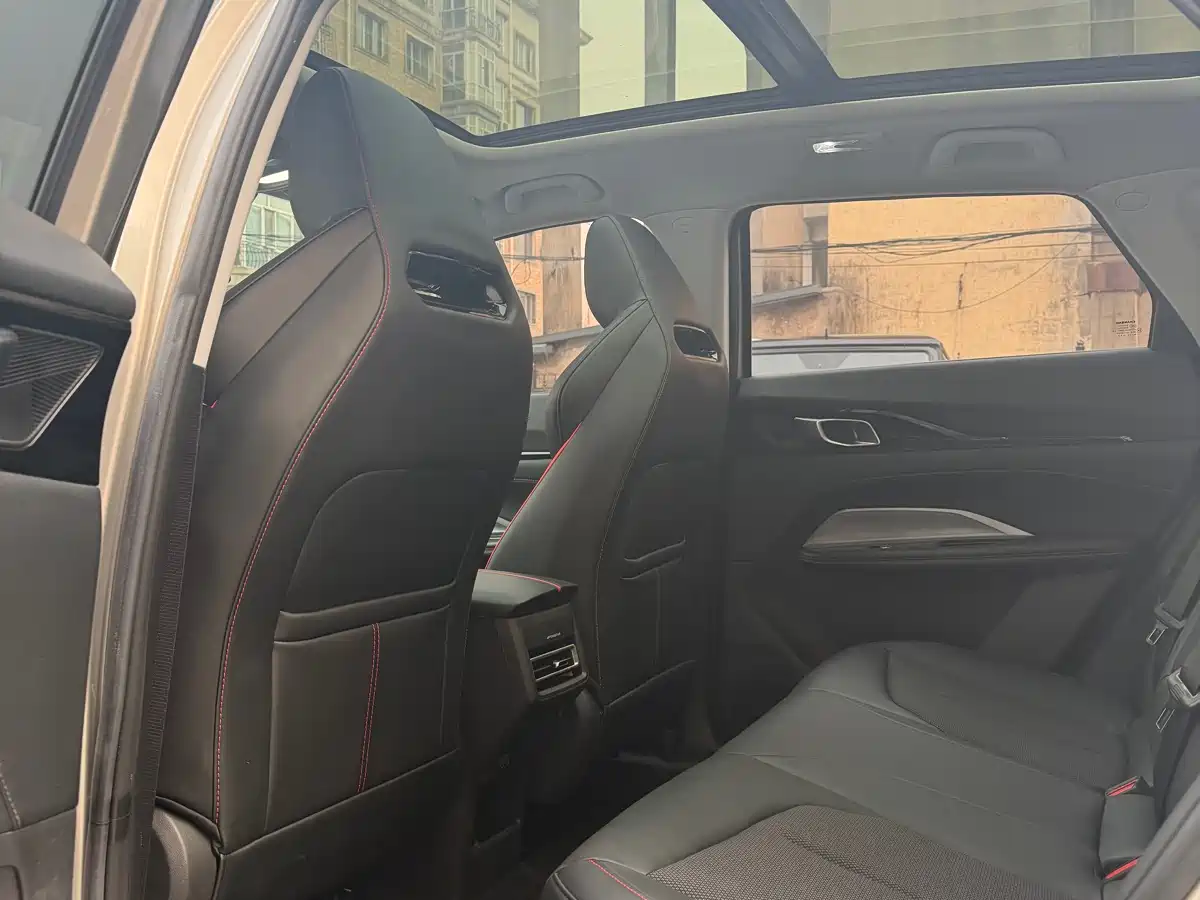 CHANGAN CHANGAN AUCHAN Z6