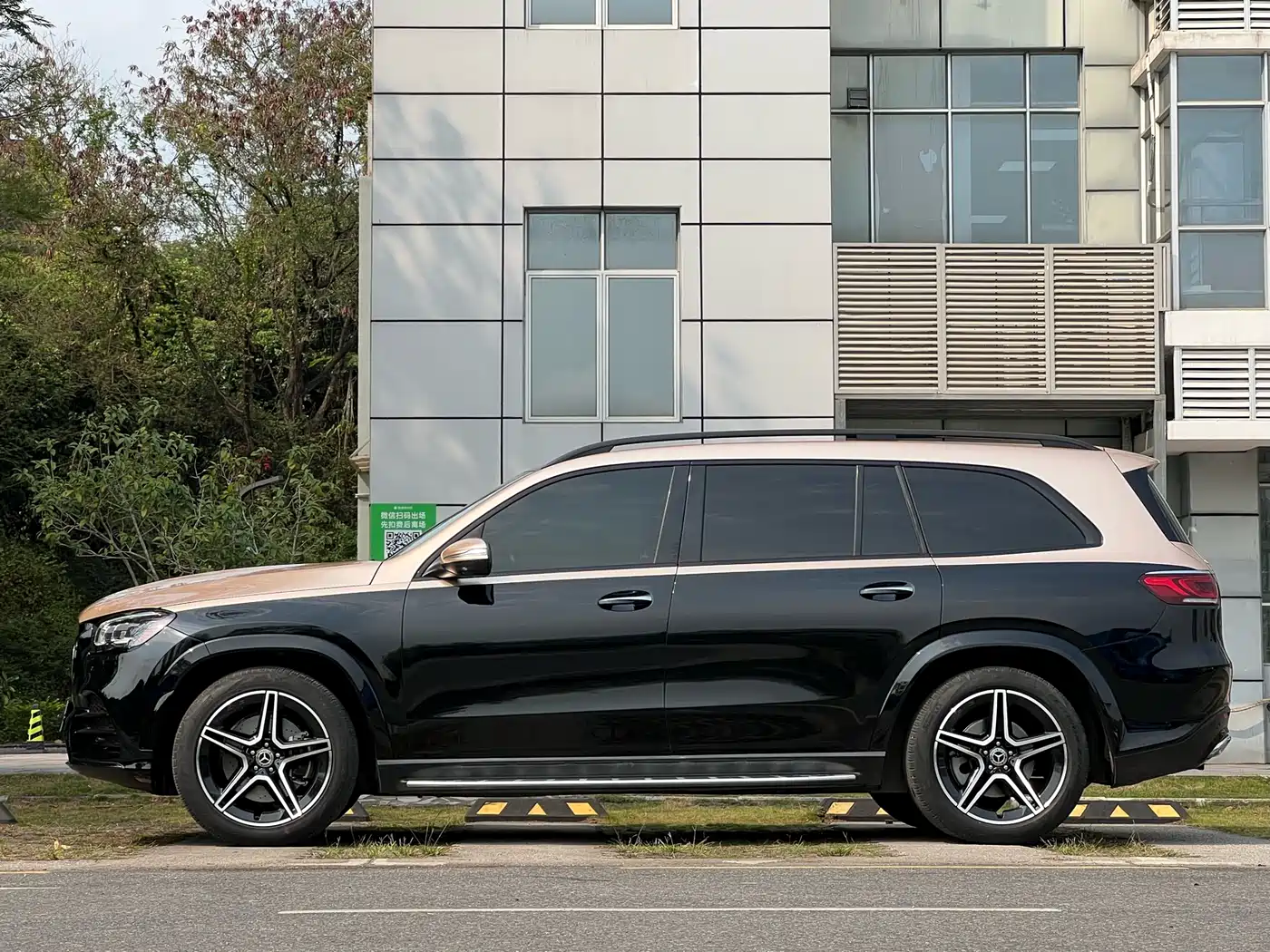 Mercedes-Benz GLS 2022 GLS 450 4MATIC Luxury фото 4