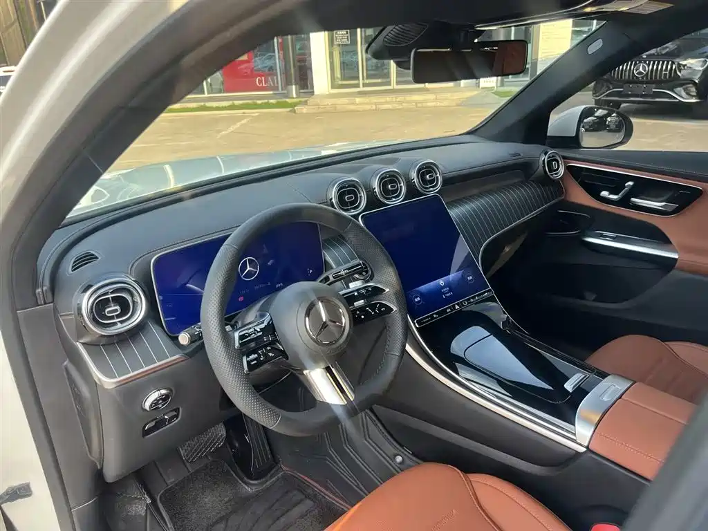 Mercedes-Benz GLC 2024 GLC 300 L 4MATIC Dynamic 5-seater фото 17