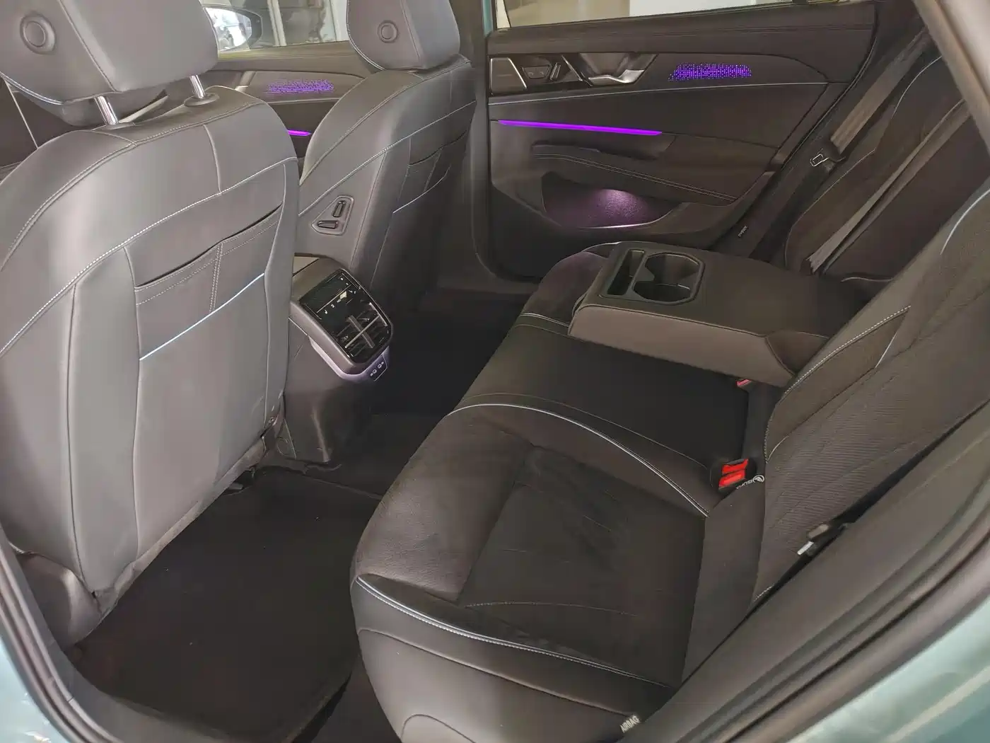Volkswagen Passat 2025 Model Pro 380TSI Starlight Dragon Premium Edition фото 23