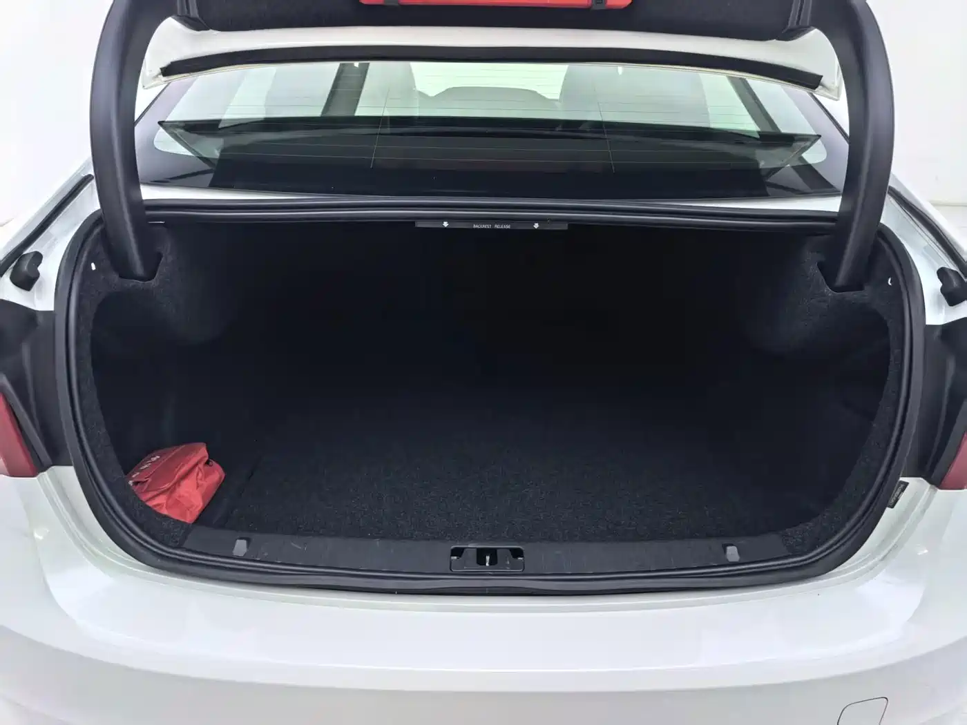 Фото 26 - Volvo S60