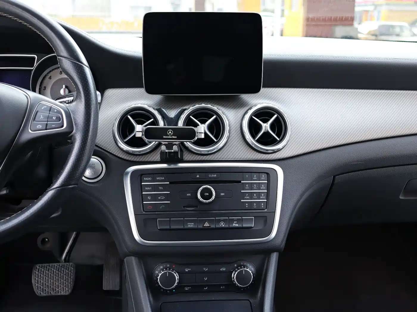 Mercedes-Benz GLA 2016 GLA 200 Dynamic фото 18