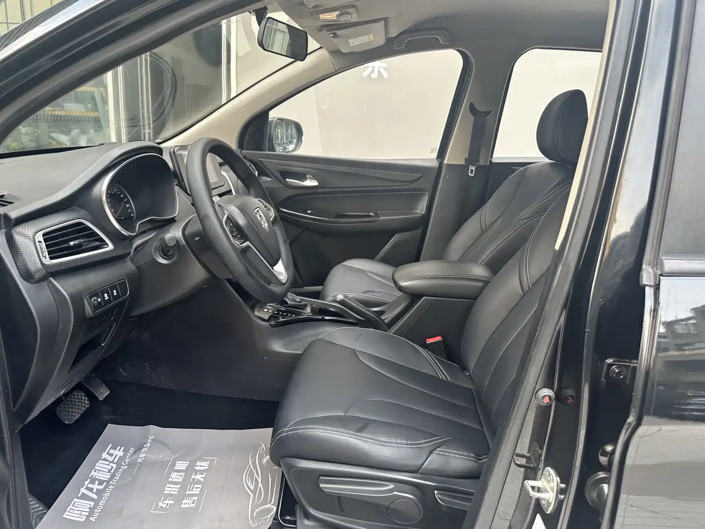 Baojun 730 2019 2019 1.5T CVT Fashion 7-Seater China V