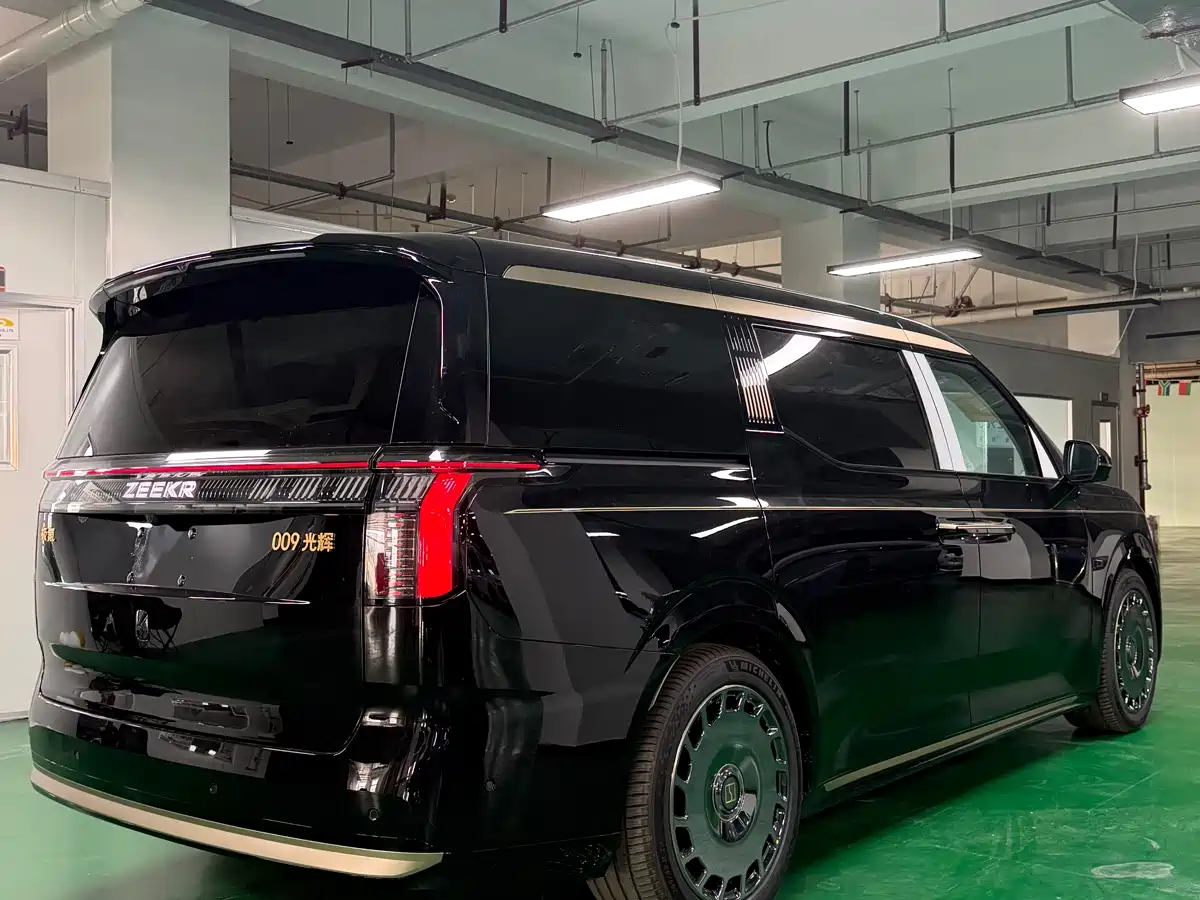 ZEEKR EXTREME KRYPTON 009