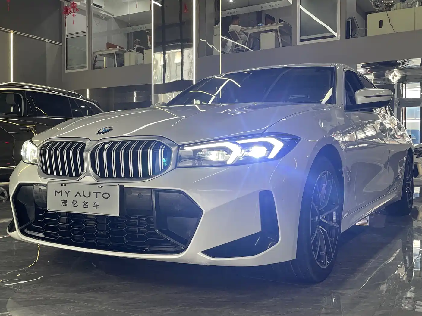 BMW 3 Series 2023 320Li M Sport Package фото 20