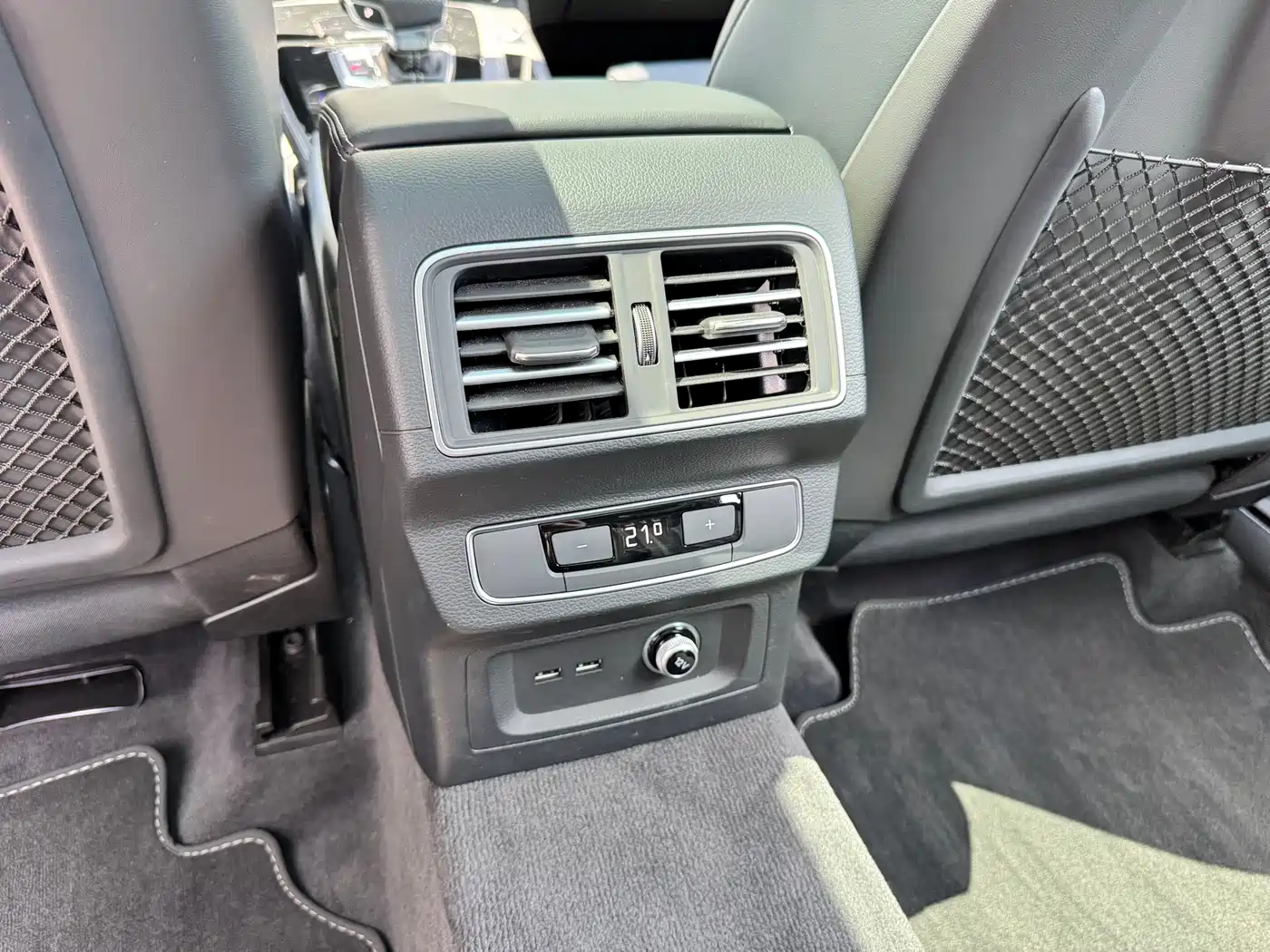 Audi Q5L 2025 45 TFSI Luxury Dynamic фото 18