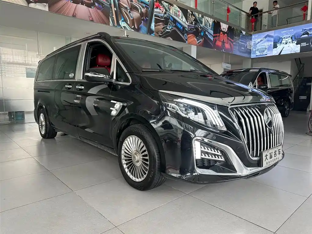 Mercedes-Benz Vito 2021 2.0T Business Edition 7-seater