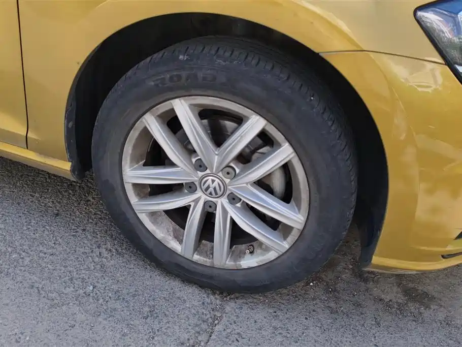 Volkswagen Golf 2018 1.6L Automatic Comfort фото 6