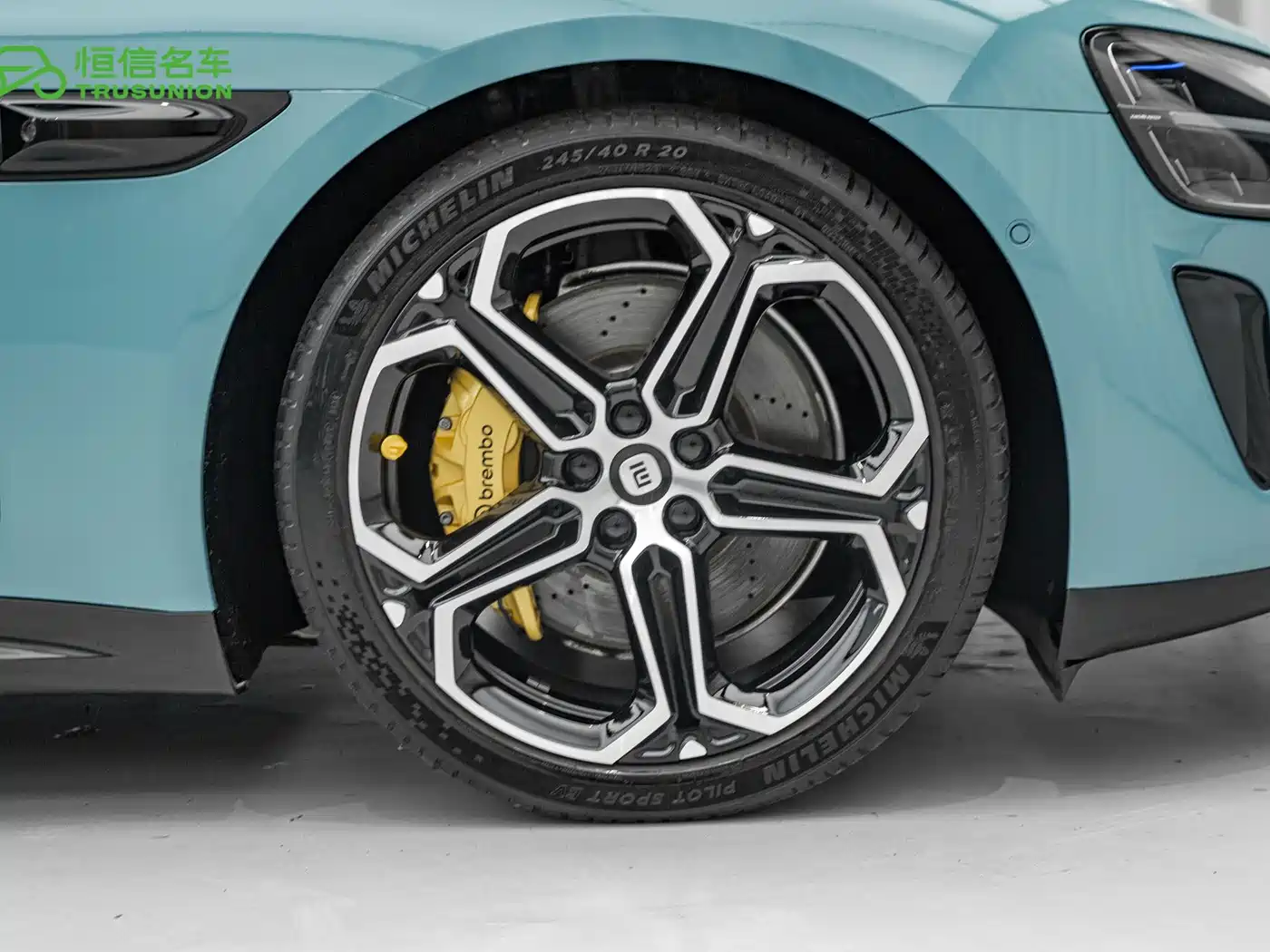 Xiaomi Auto Xiaomi SU7 2024 AWD Extended Range Advanced Smart Driving Max Edition фото 11
